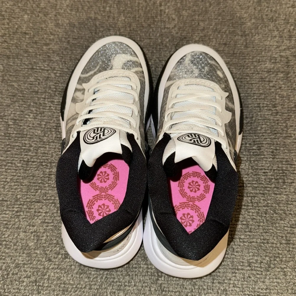 Nike Kyrie 8 GO (PS)